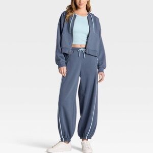 JoyLab Sweatshirt and Sweatpants Set Navy Light Blue Small